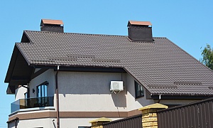 catslide roof renovation on a home